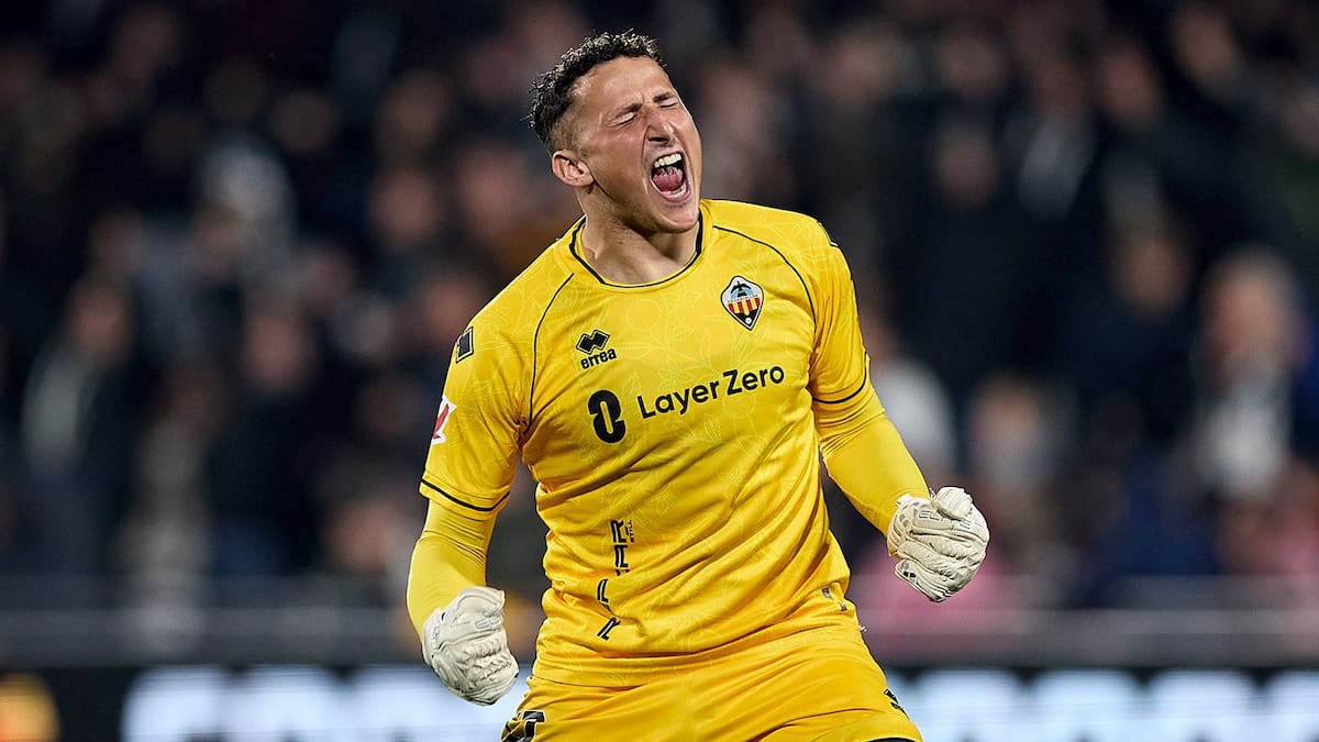 Matthys blinda la portería del C.D.Castellón