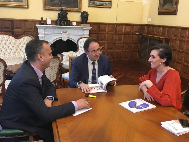 Saolidaridad Carrefour informa al Ayuntamiento de su actividad en Palencia