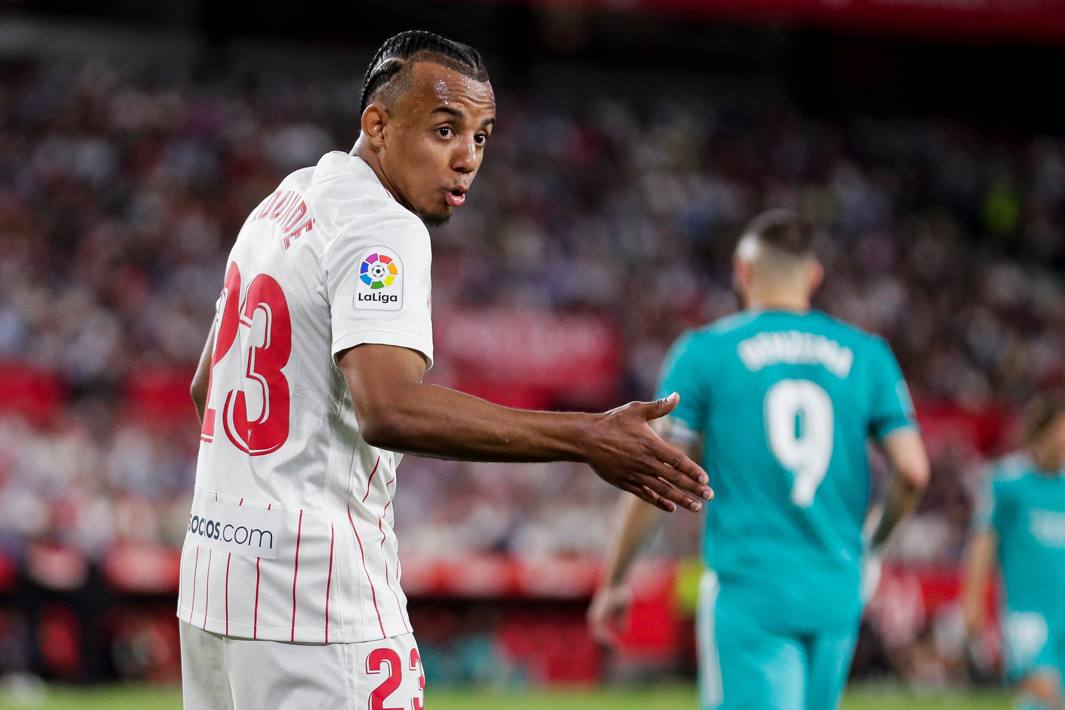 Koundé, durante el partido de liga contra el Real Madrid de la pasada temporada disputado en Sevilla.