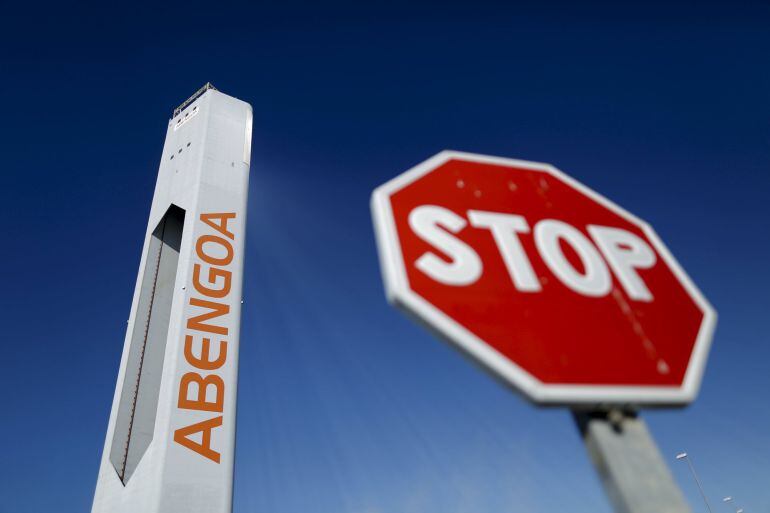 Una de las torres de Abengoa en Sanlucar