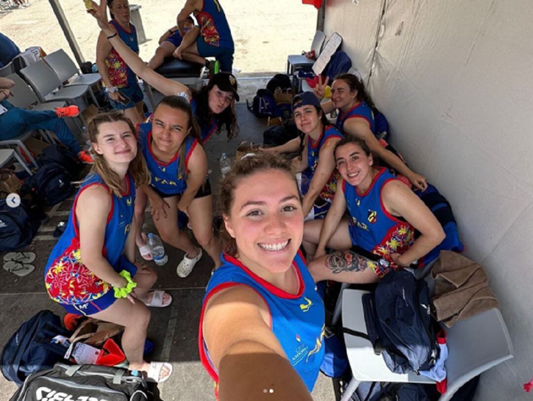 Les Grandalles celebrant el resultat a Malta.