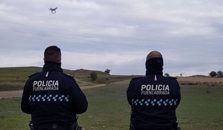 Los agentes fuenlabreños han seguido un curso para manejar drones.