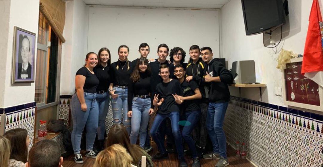 La chirigota juvenil Los domadores de dragones de la Edad Media