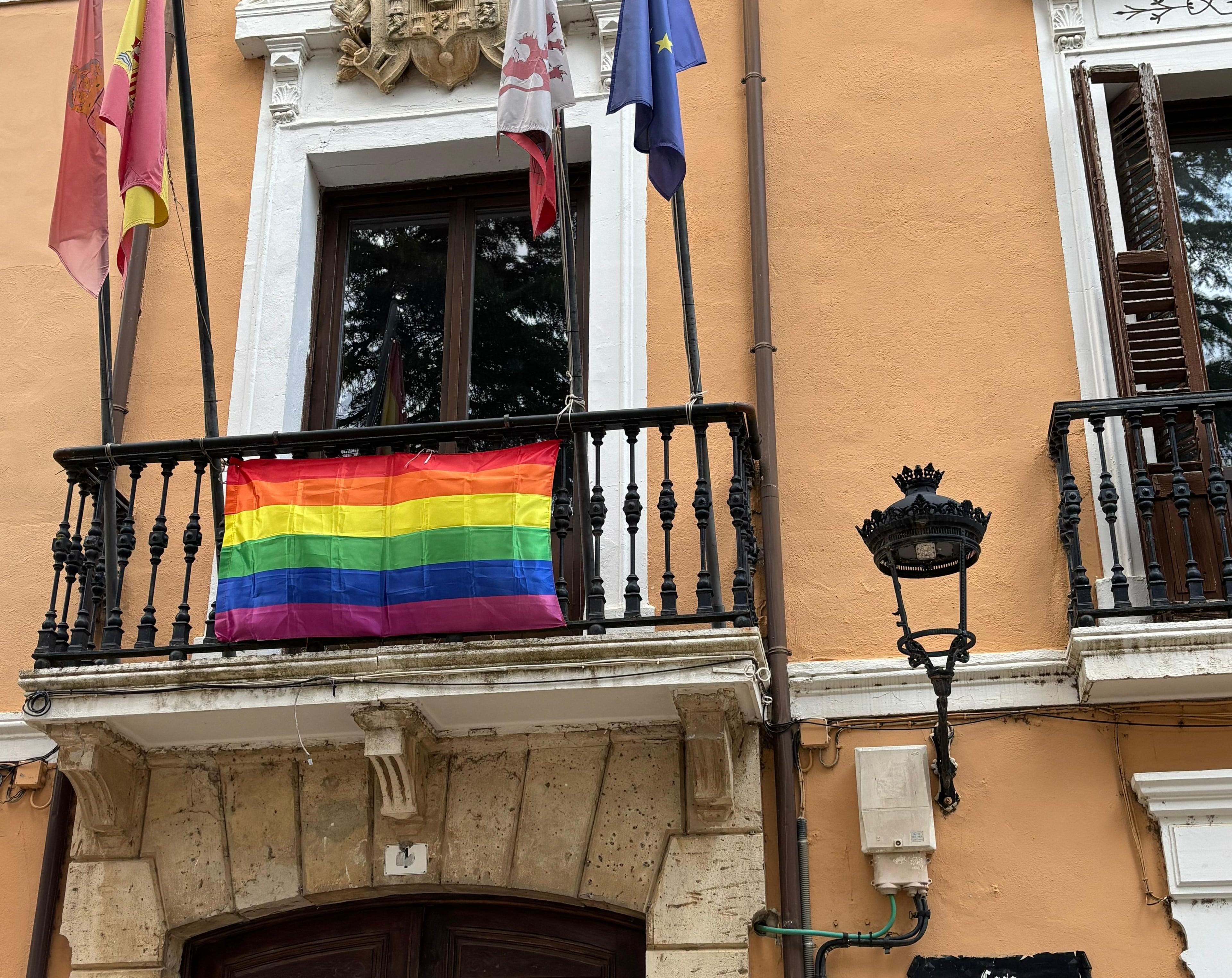 Fachada del Ayuntamiento de Paredes de Nava