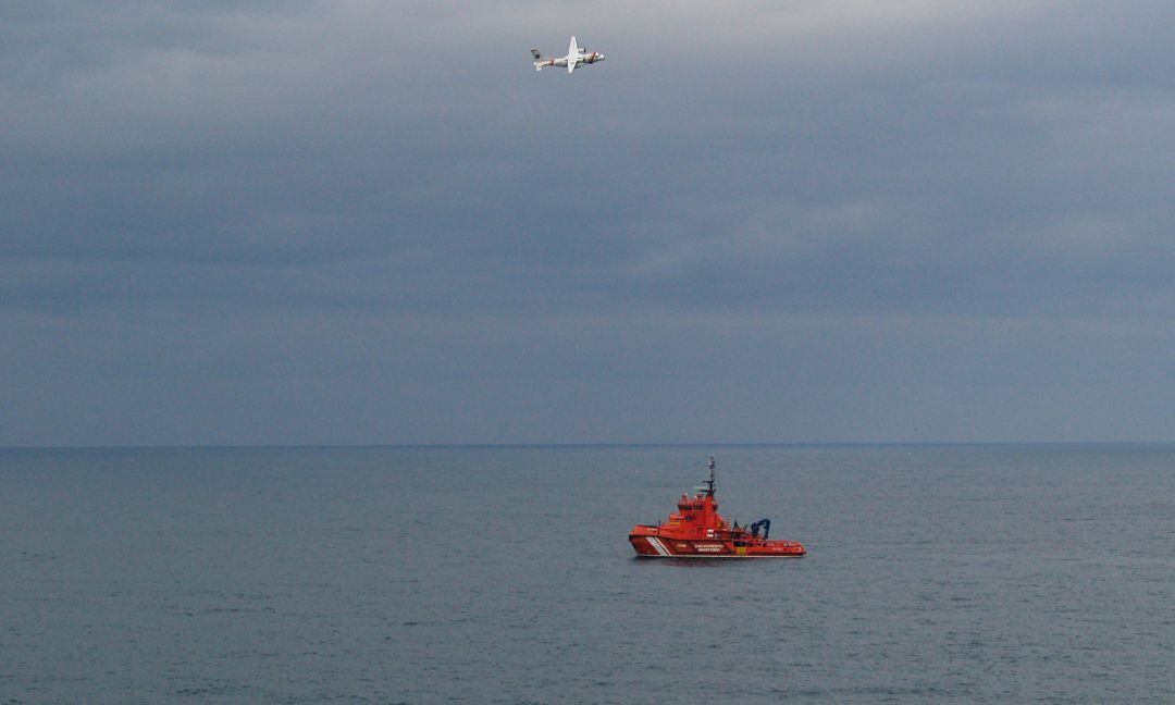 Archivo - Operación de rescate marítimo a refugiados en el Mediterráneo. 