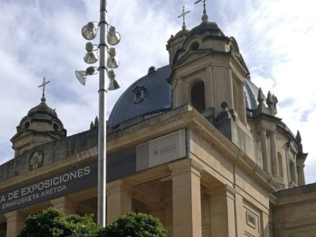 Un año de prisión por grabar con cámara oculta en el Monumento a los Caídos