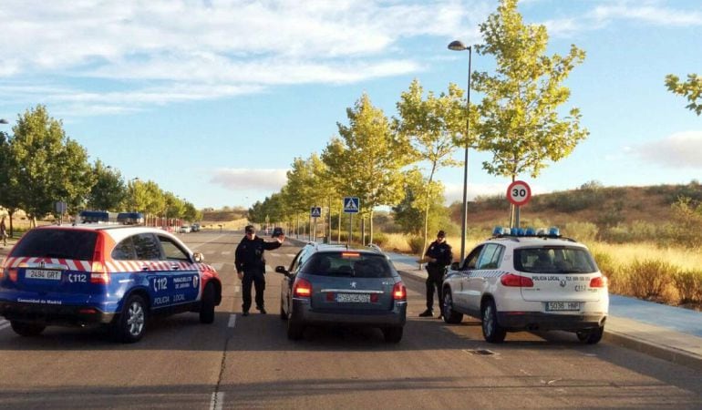 Con un fin preventivo, Policía Local ha realizado una campaña para concienciar de la necesidad de usar el cinturón de seguridad y los sistemas de retención infantil