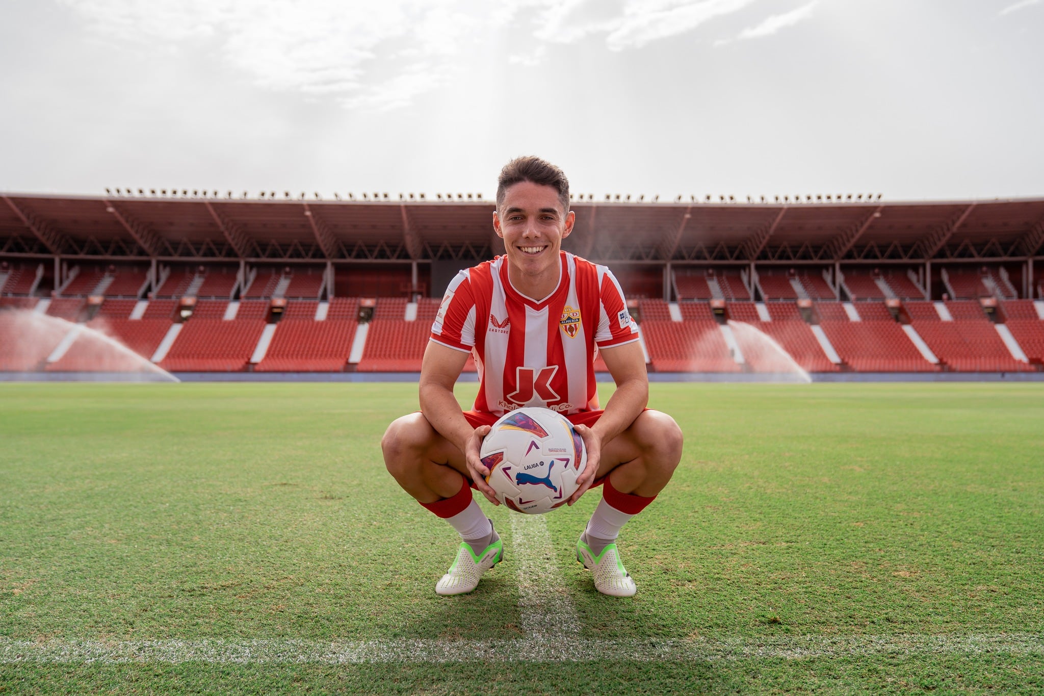 Sergio Arribas se expone a un mercado de fichajes insaciable.