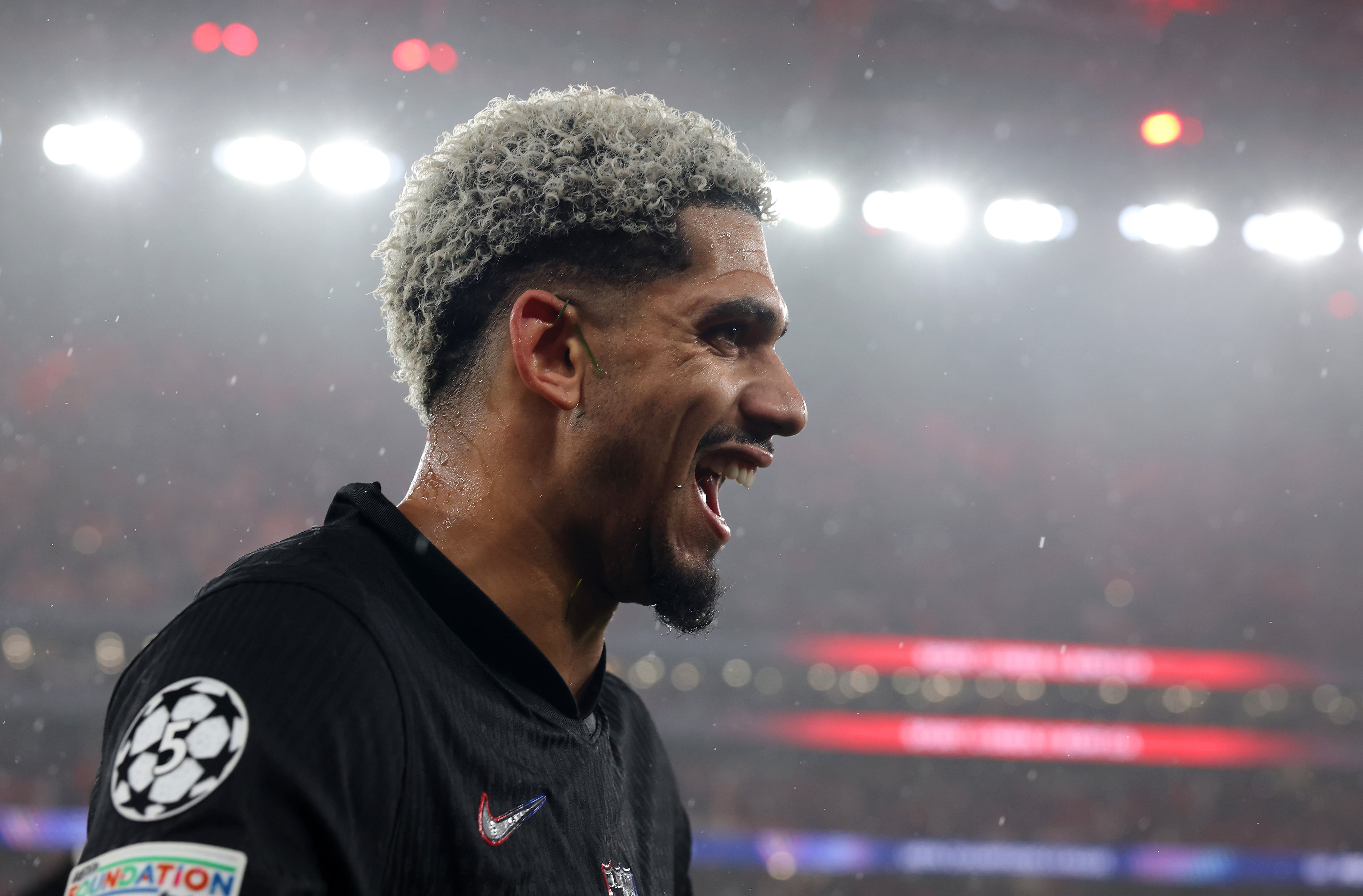 Araújo, durante el partido de Champions entre Benfica y FC Barcelona