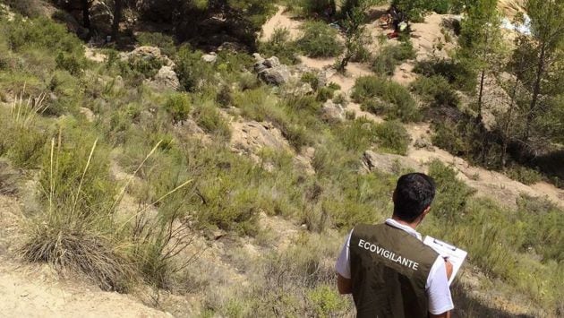 Ecovigilantes en el paraje de las Chorreras del río Cabriel