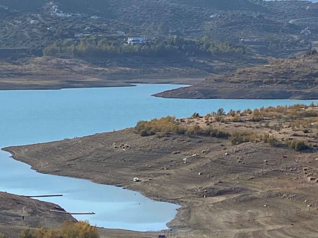 Situación del embalse de la Viñuela (en Málaga) en estos días 