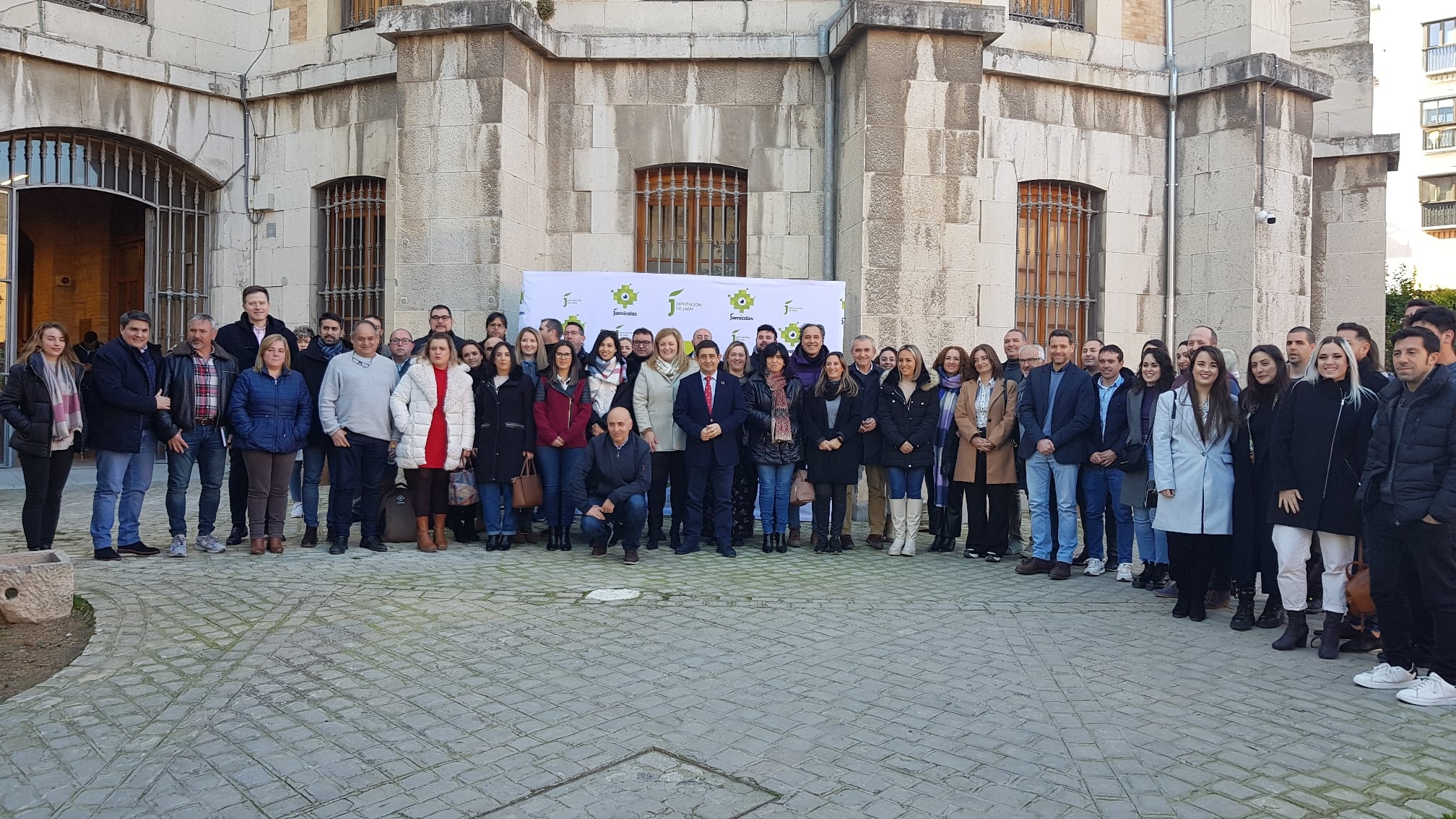 Representantes de los 39 ayuntamientos participantes recibieron material promocional en la lonja de la Diputación Provincial