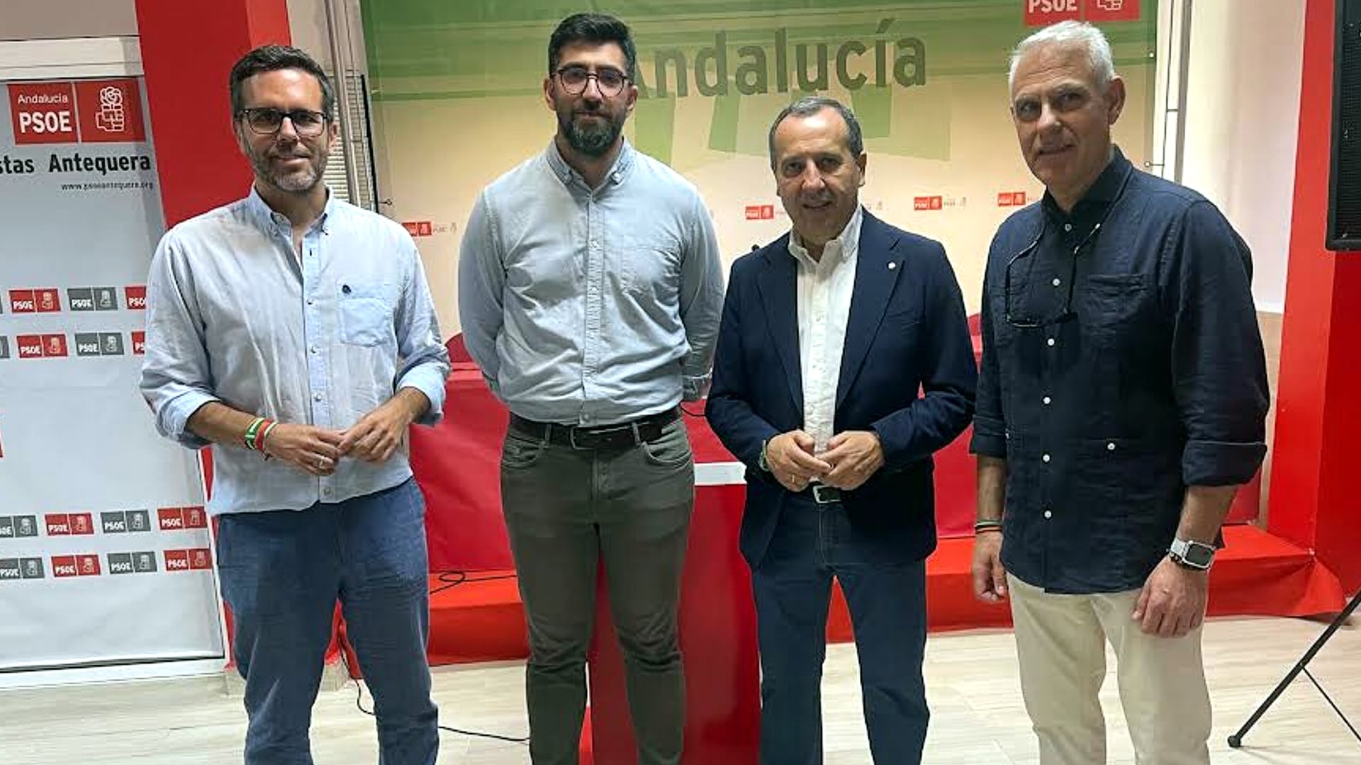 Rueda de prensa de dirigentes del PSOE en la sede del partido en Antequera