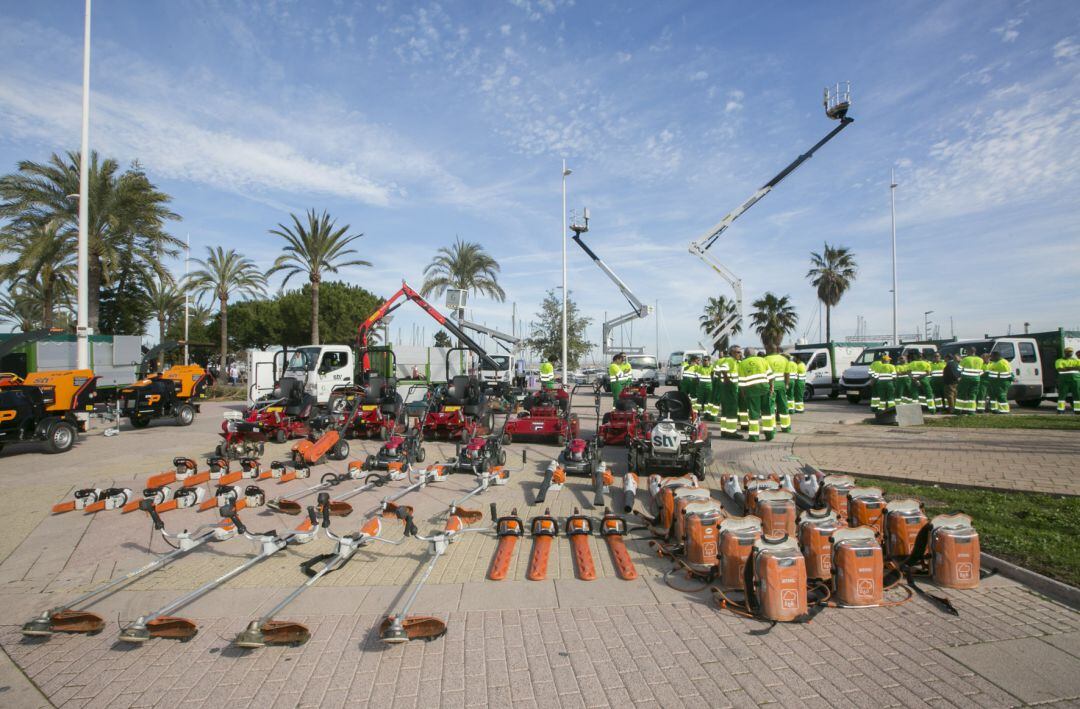Presentación de la plantilla y la maquinaria de empresa STV Gestión para Gandia  