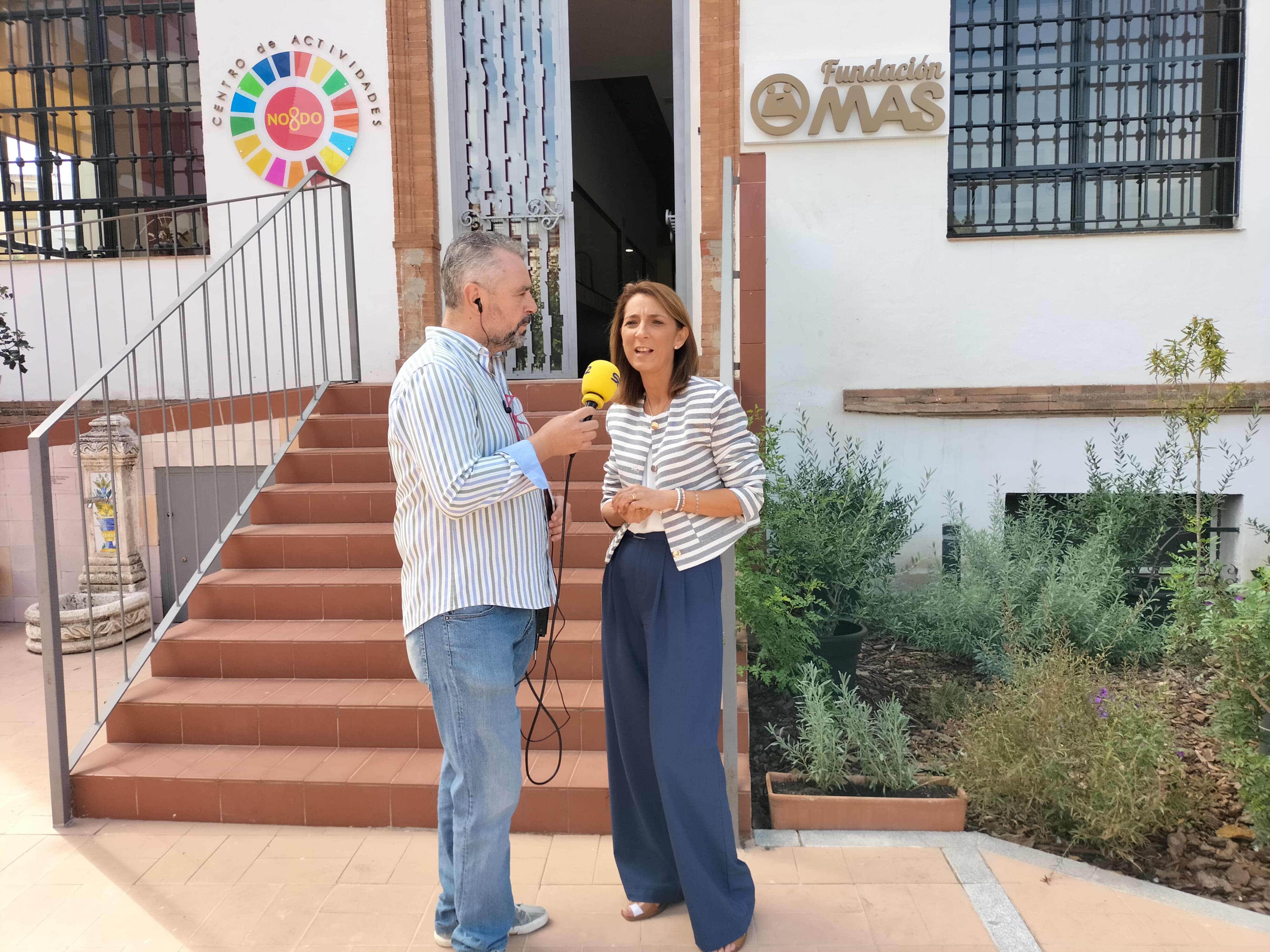 Lourdes Caro, subdirectora de la Fundación MAS junto a Paco García