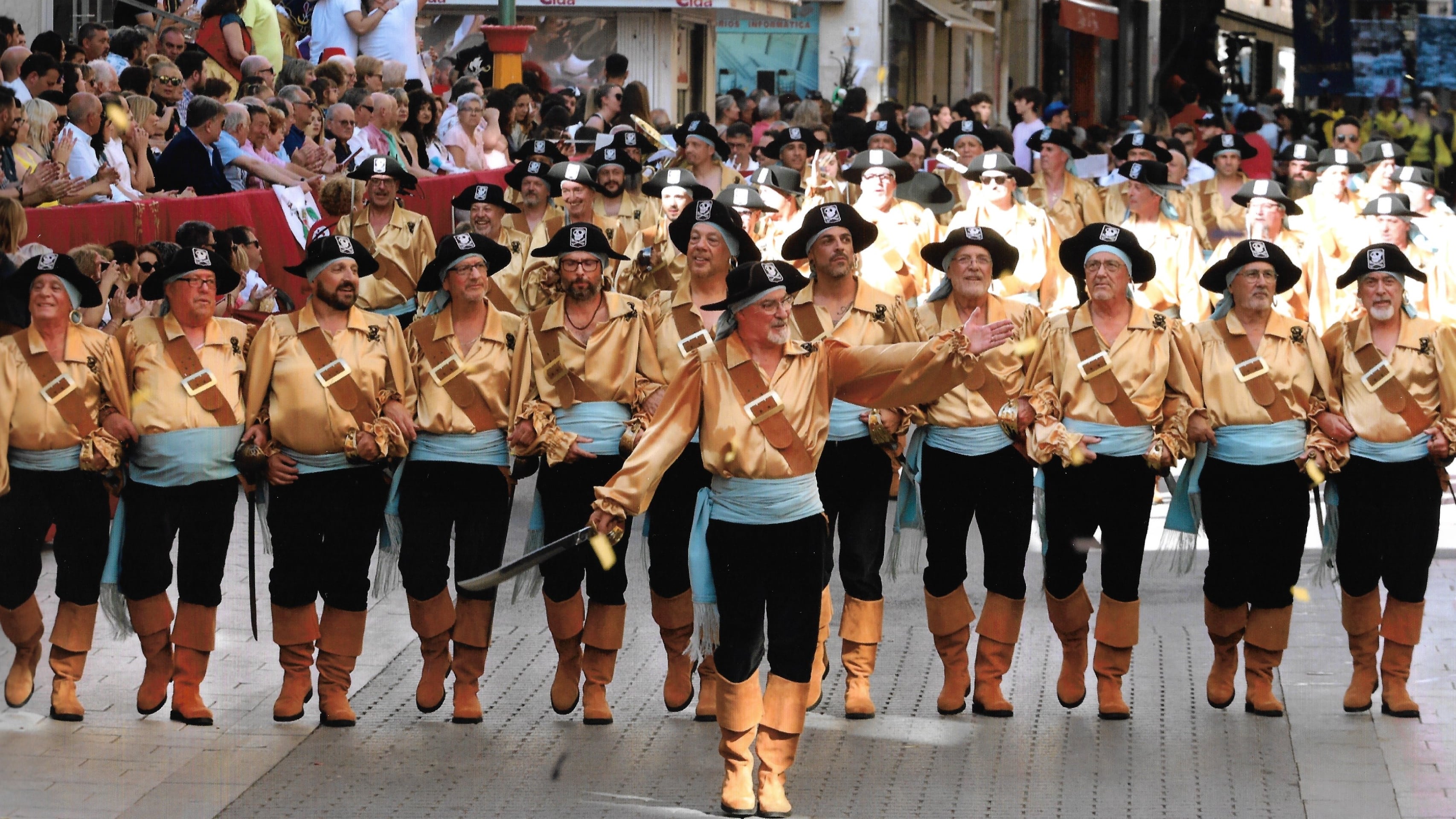 Imagen de archivo de la escuadra "Requena-Karlas"