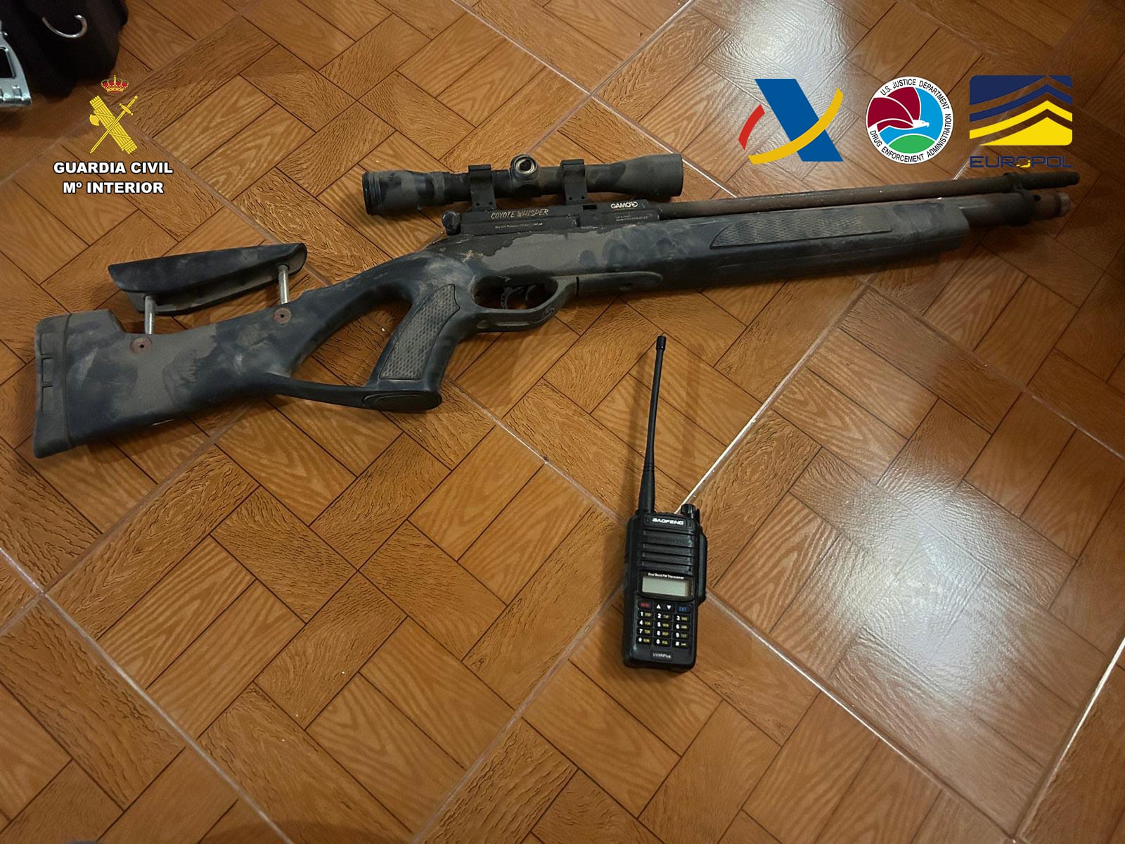 Armas incautadas en la operación 'Silbo'.