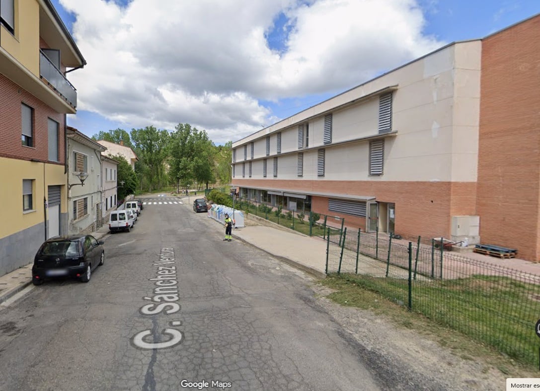 Los planes del ayuntamiento pasan por ampliar aceras, renovación y saneamiento, asfaltado y soterramiento de contenedores