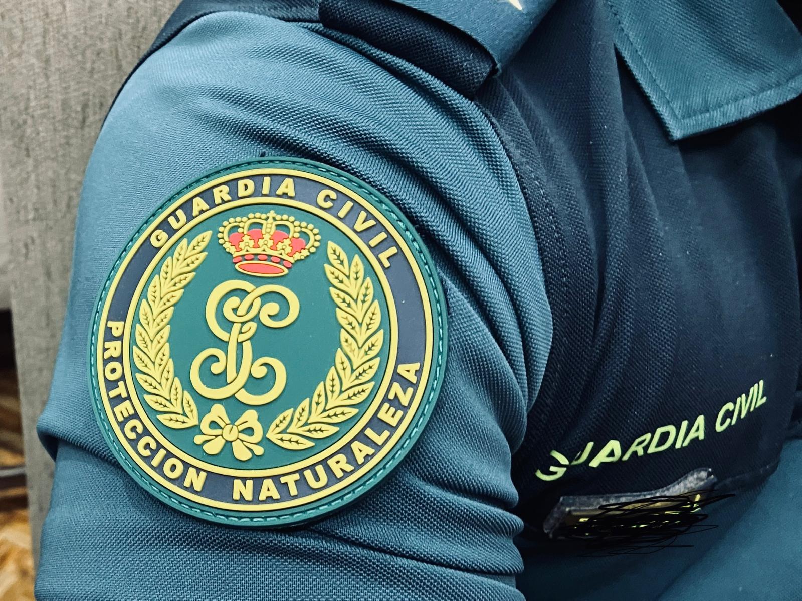 Parche del SEPRONA de la Guardia Civil