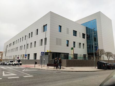 El centro de salud del Bulevar, en la capital jiennense, muy cerca de donde ocurrieron los hechos.