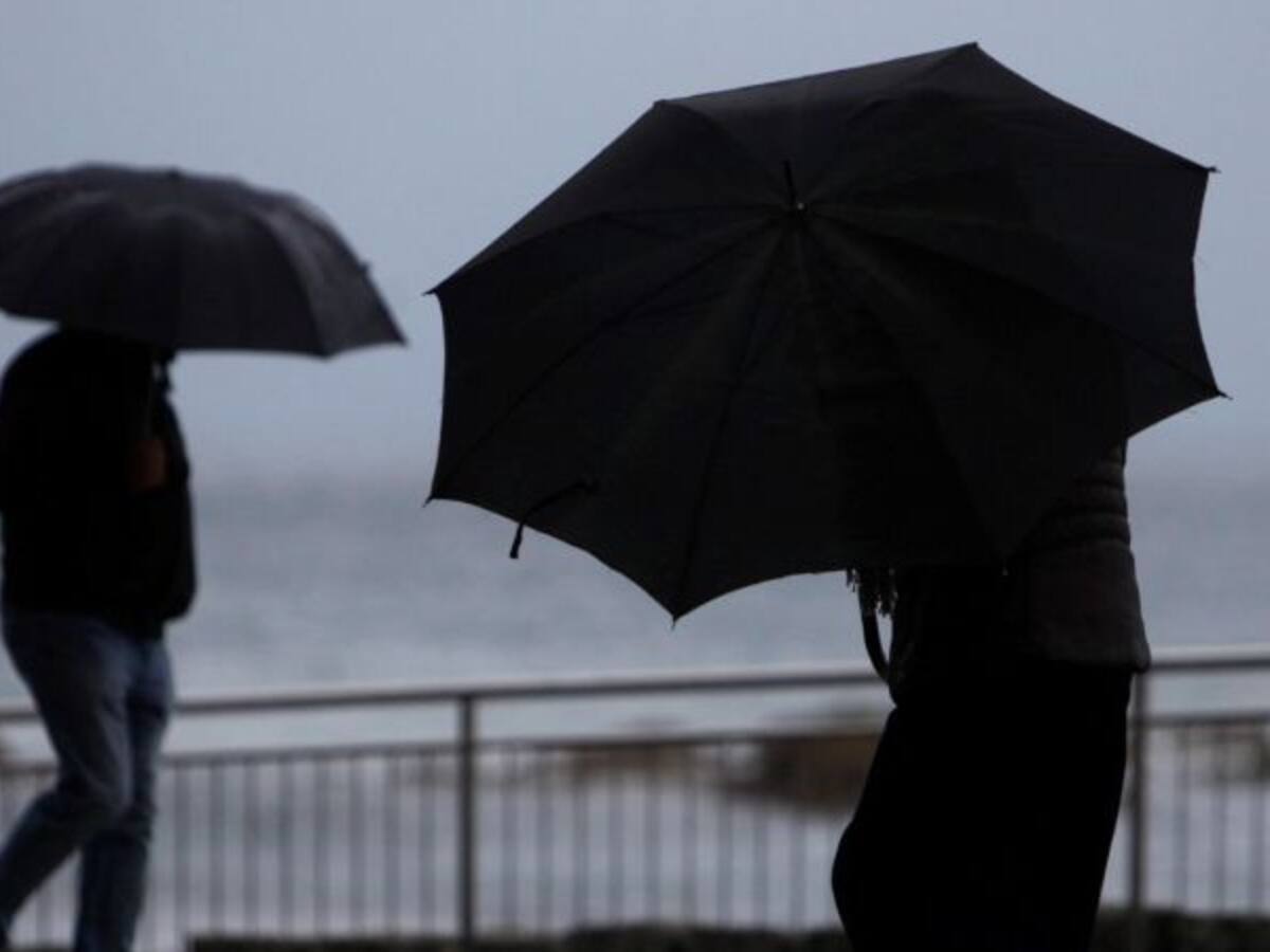 'Miguel' obliga a suspender las actividades en el exterior de colegios