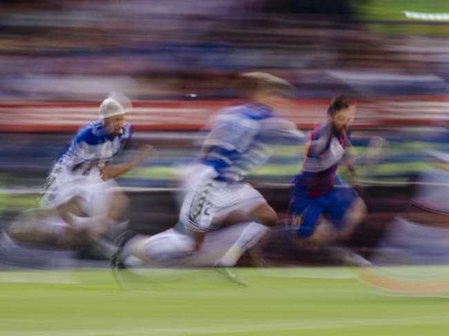 Messi, en acción en la final de Copa ante el Alavés en el Calderón.