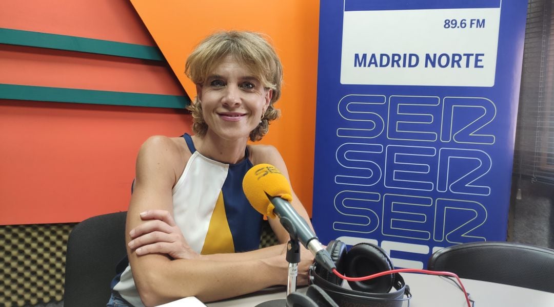 Eva Llarandi, portavoz PSOE Paracuellos de Jarama en los estudios de SER Madrid Norte