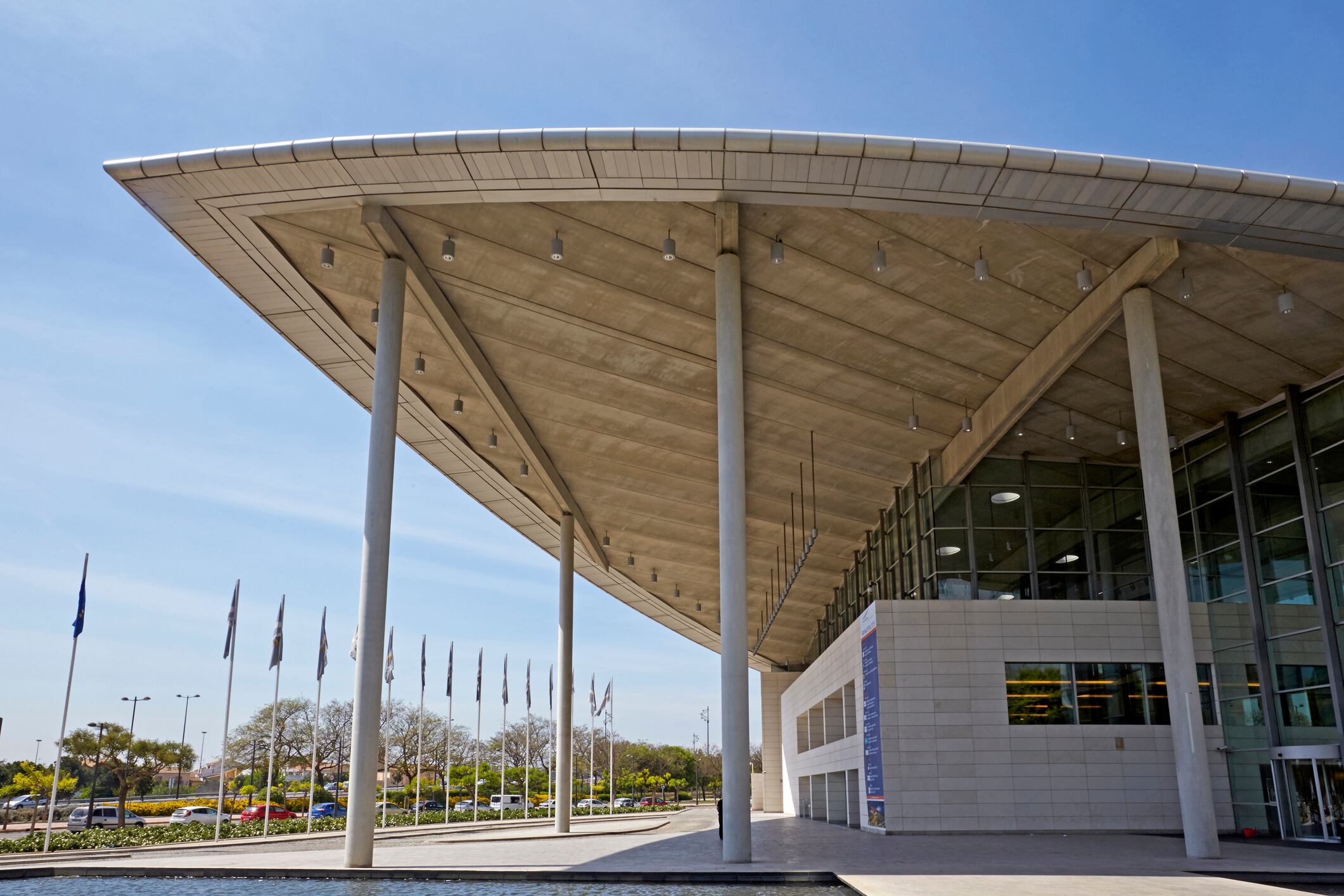 Fachada del Palacio de Congresos de Valencia