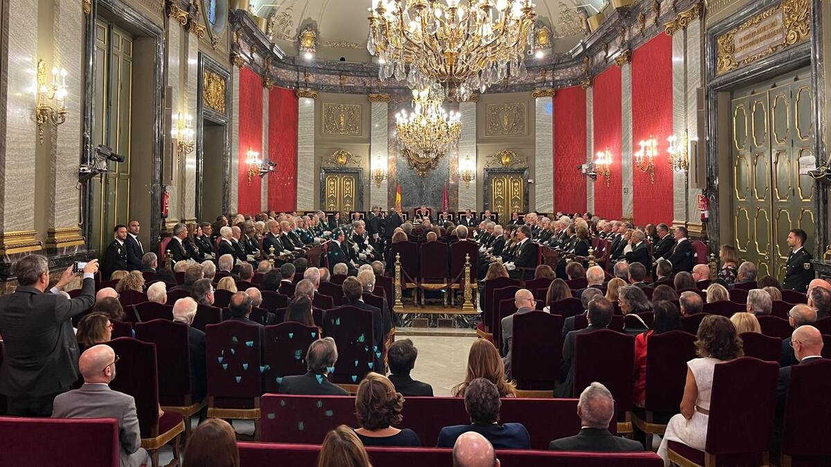 El poder judicial inicia el curso contagiado por la discusión política