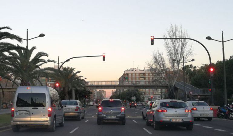 Pasarela en Avenida del Cid con el nuevo paso de peatones