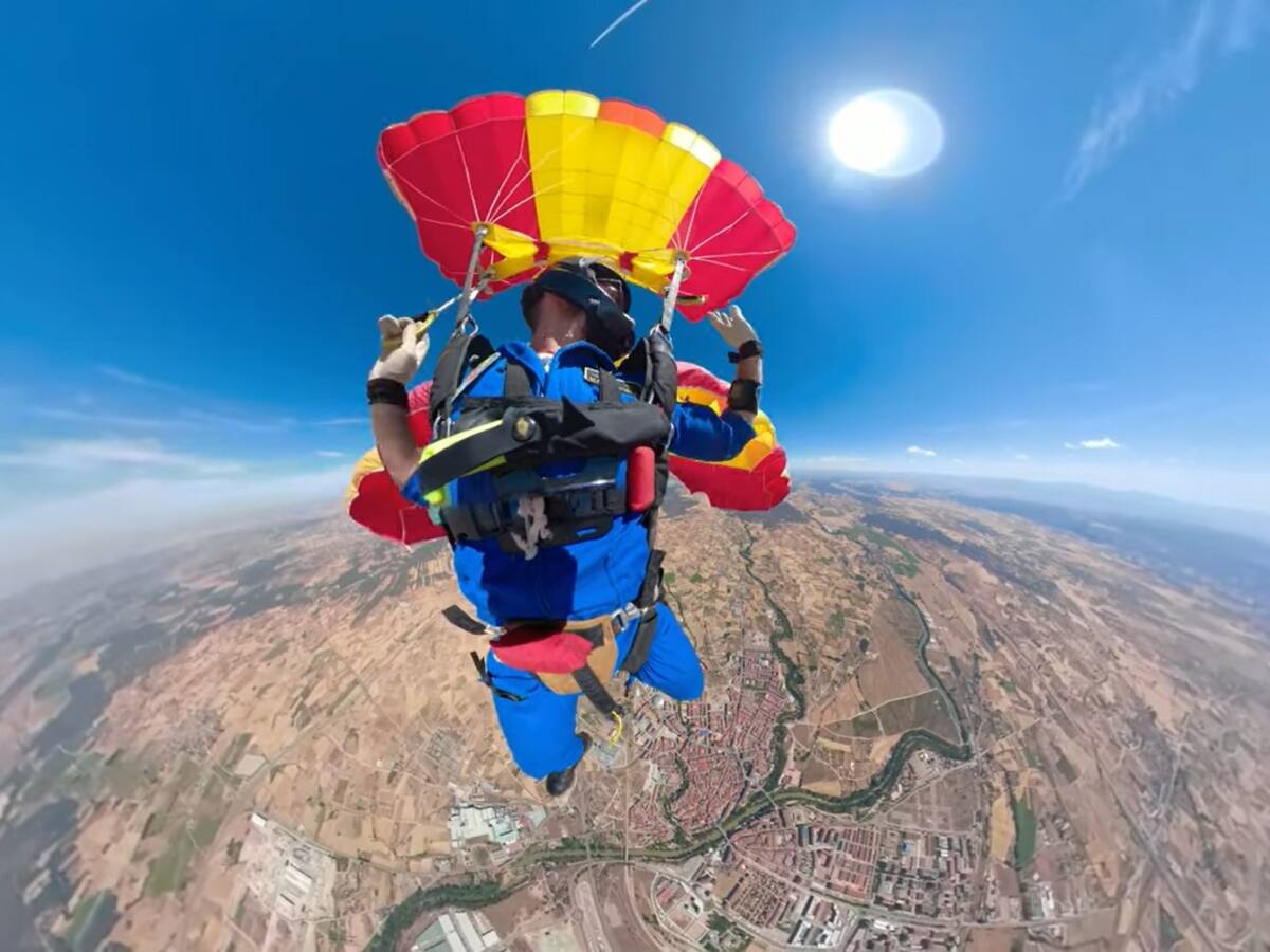 Así fue el salto de la PAPEA en las fiestas de Aranda