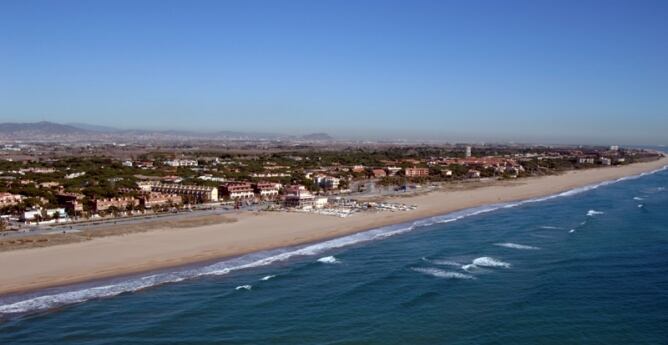 Panoràmica de les platges de Castelldefels