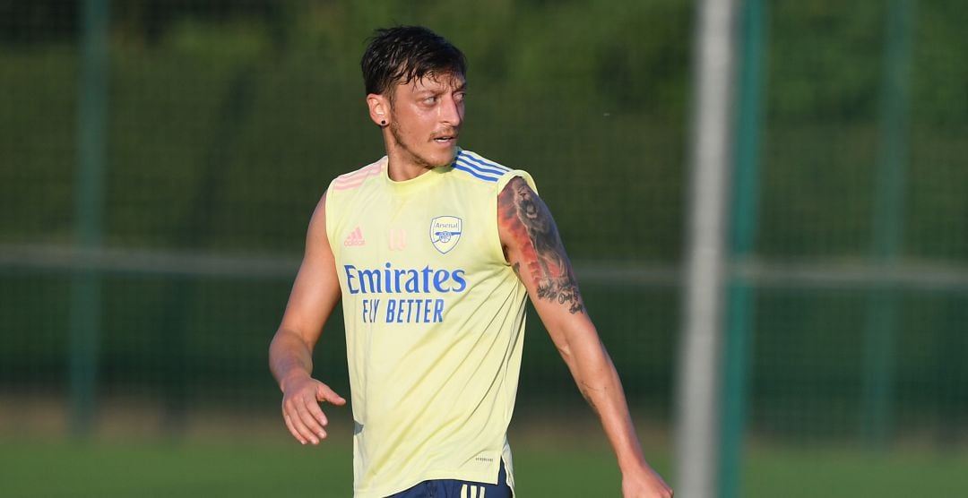 Mesut Ozil, durante un entrenamiento del Arsenal. 