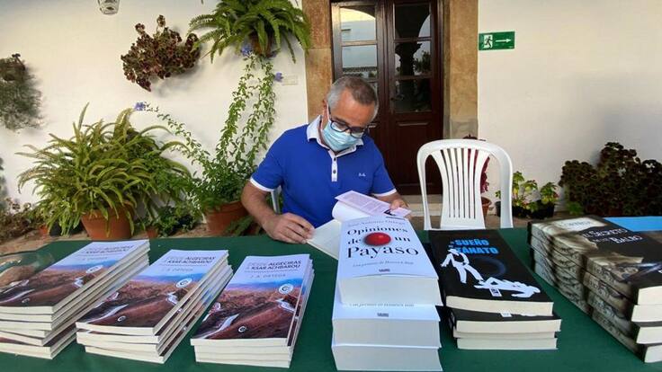 José Antonio Ortega presenta su novela 'Desde Algeciras a Ksar Achbarou'