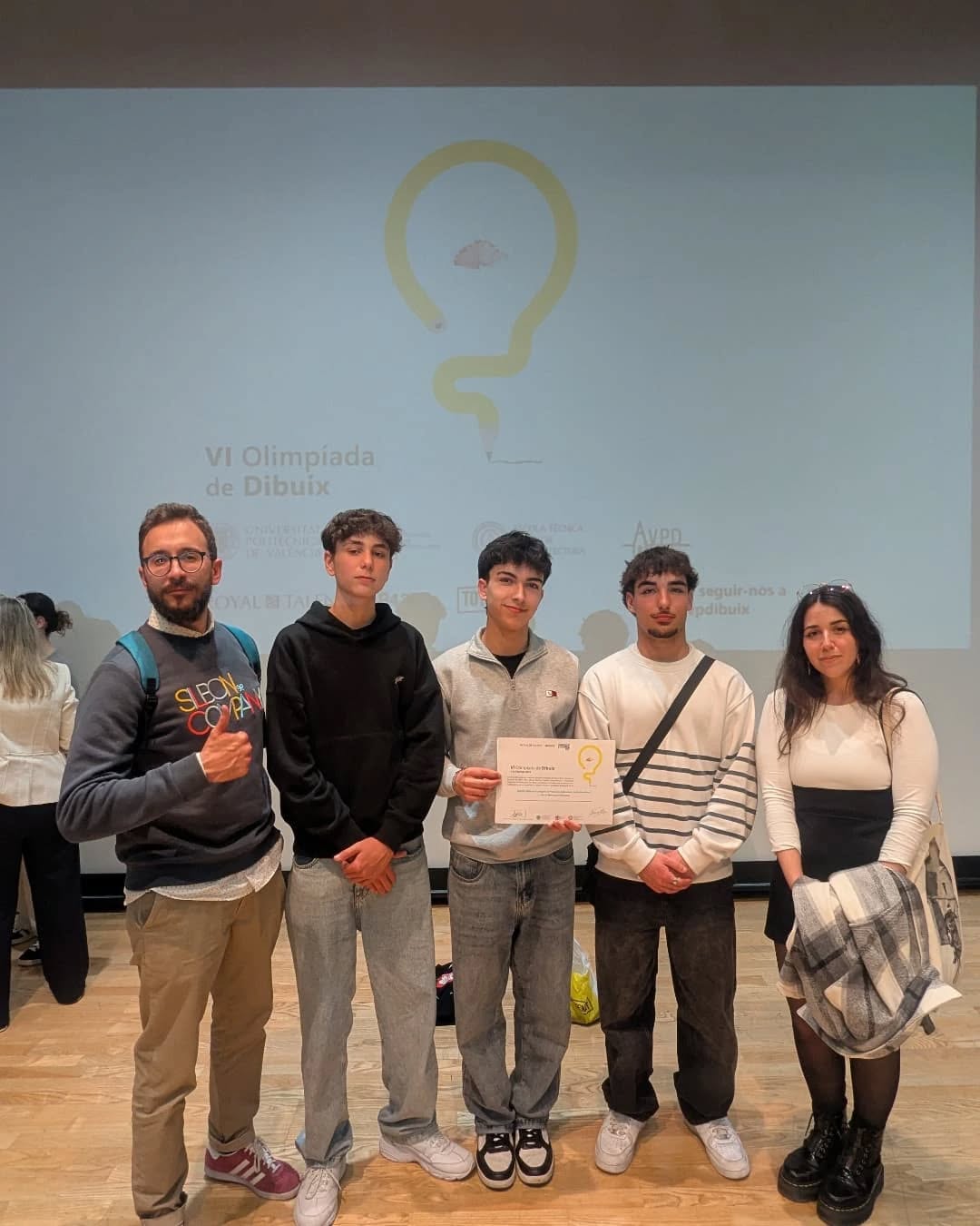 Equipo del cortometraje ganador