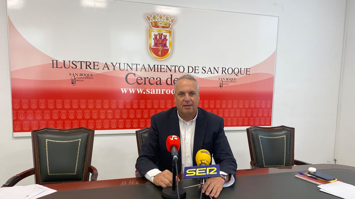Ruiz Boix presenta su candidatura a la alcaldía de San Roque