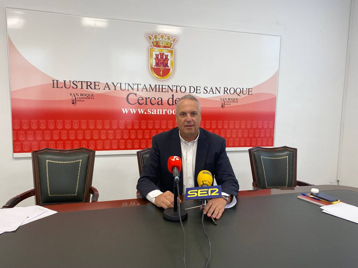 Ruiz Boix presenta su candidatura a la alcaldía de San Roque