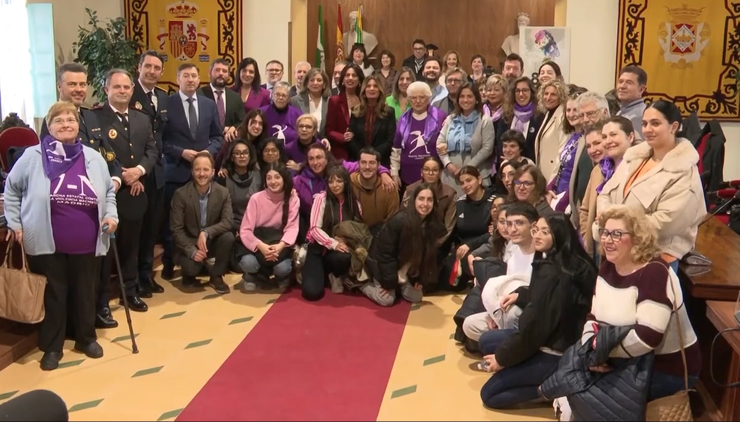 Celebración del 8M en el pleno institucional del Ayuntamiento de Linares.