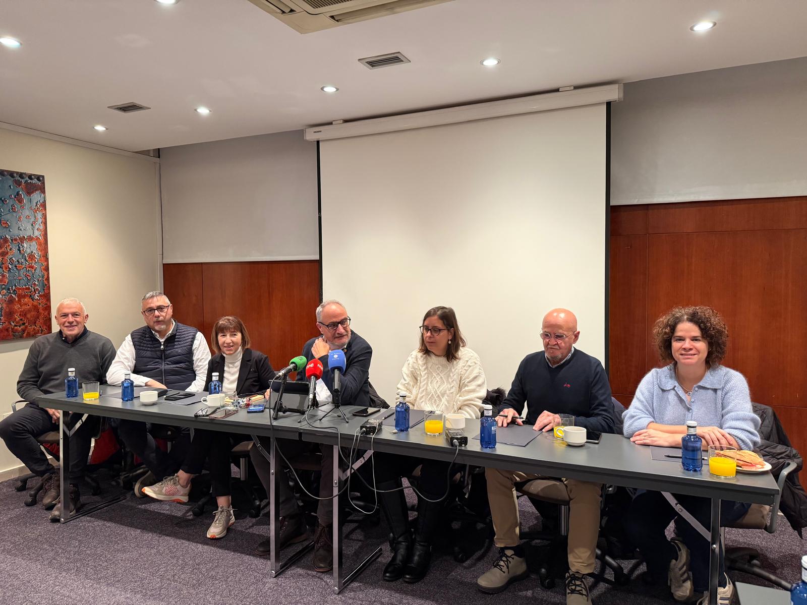 El portavoz y los concejales del PSOE en Ponferrada