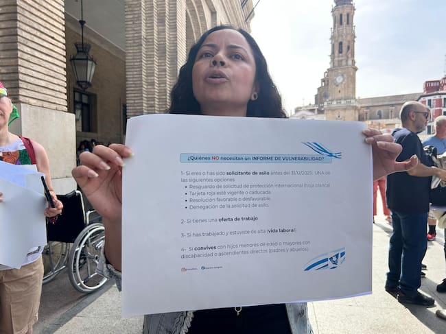 Cartel explicando los que no necesitan el certificado de vulnerabilidad