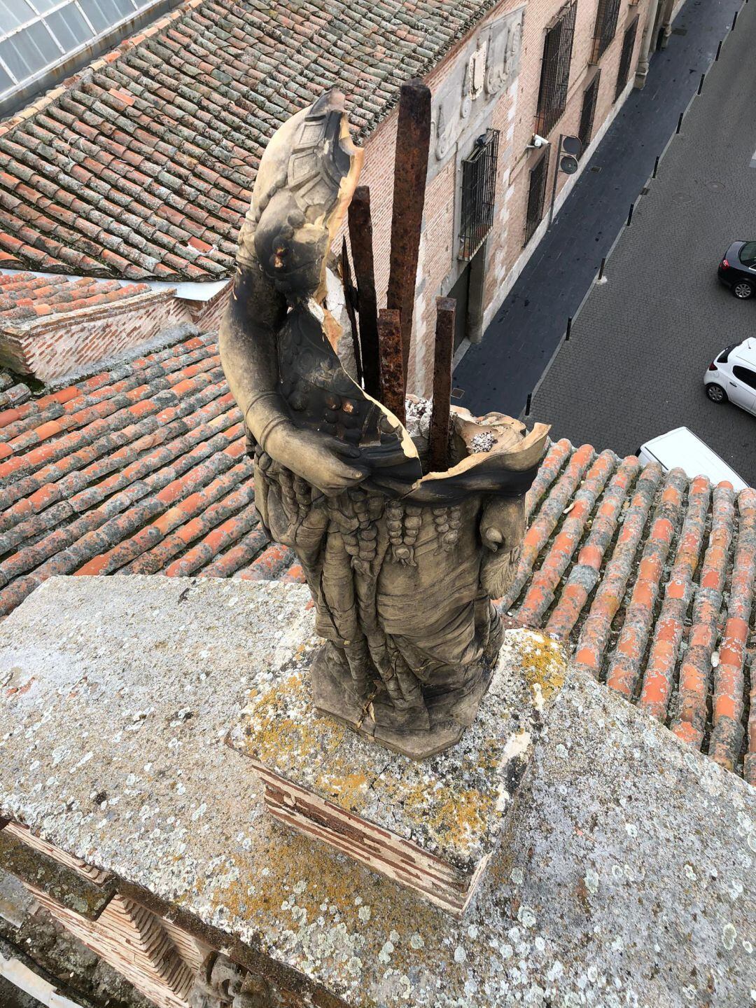 Estado en el que se encuentra la Diosa que se ubica en la Casa de los Arcos