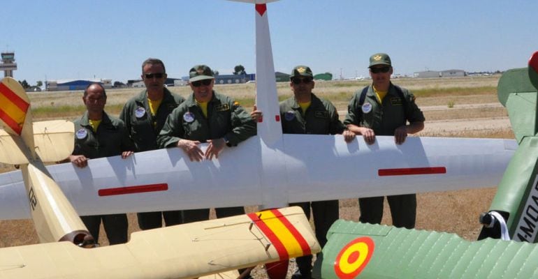 Patrulla de aeromodelismo.