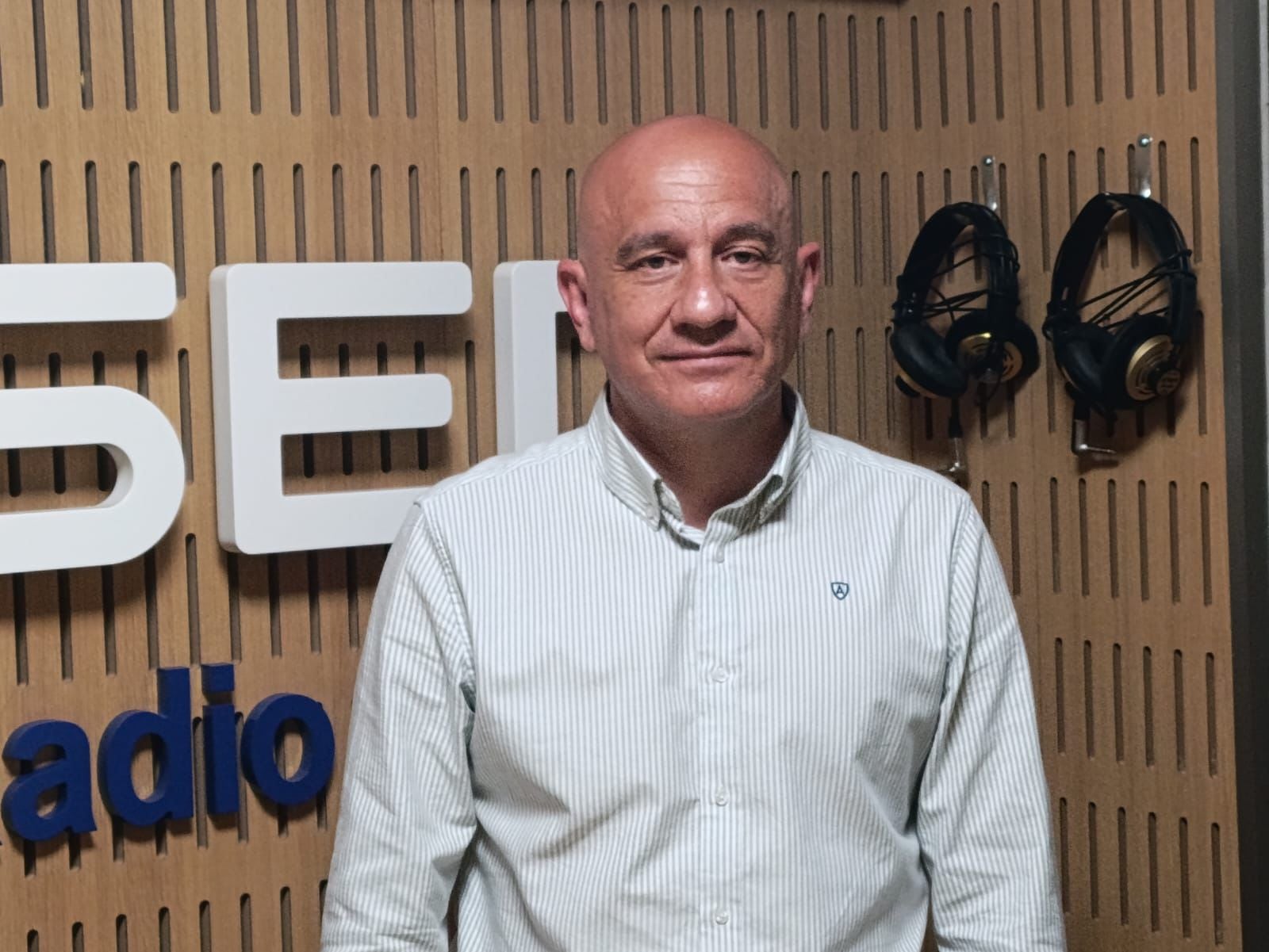 Paco Cañestro en las instalaciones de Radio Coca - SER Ronda