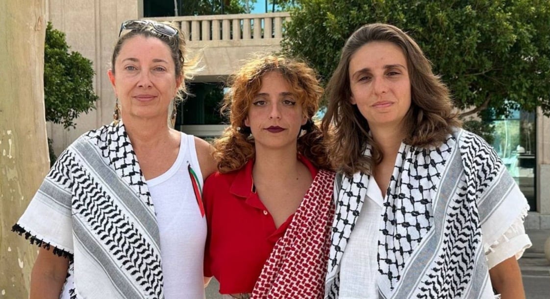 Reyes Rigo, a la izquierda.