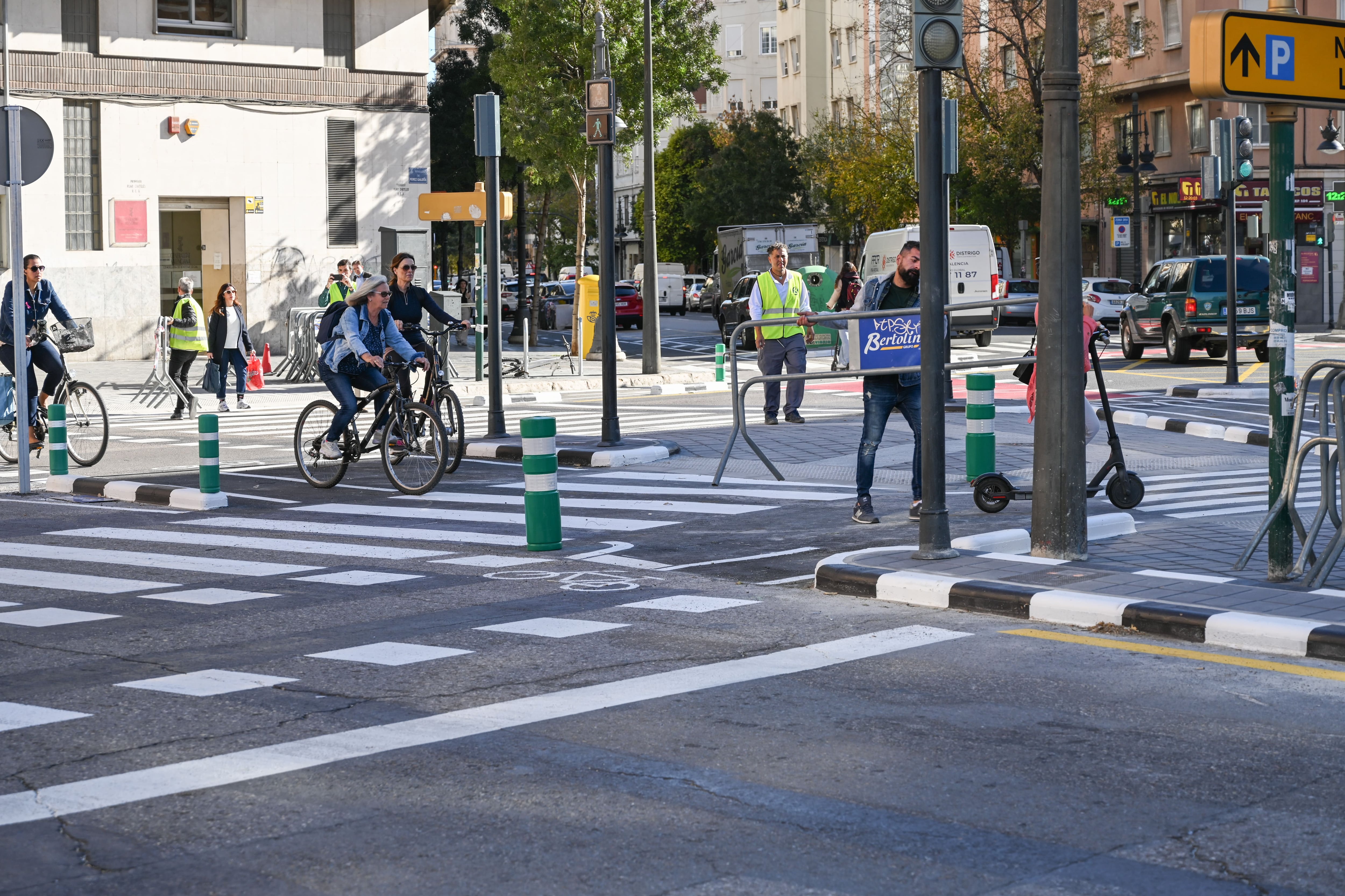 Carril bici de la avenida del Cid hasta la plaza de España