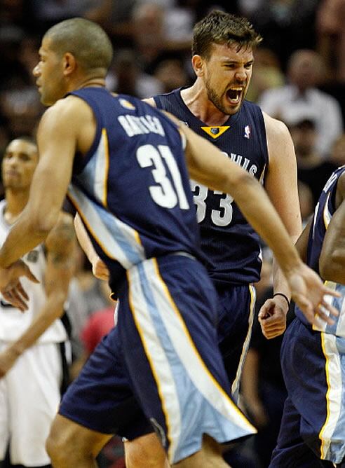 Marc Gasol celebra una canasta con los Grizzlies