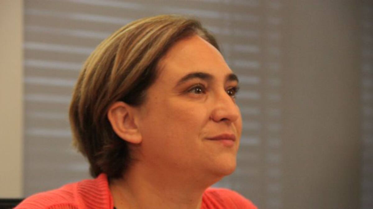 Colau visitará las zonas de tránsito de refugiados en Centroeuropa