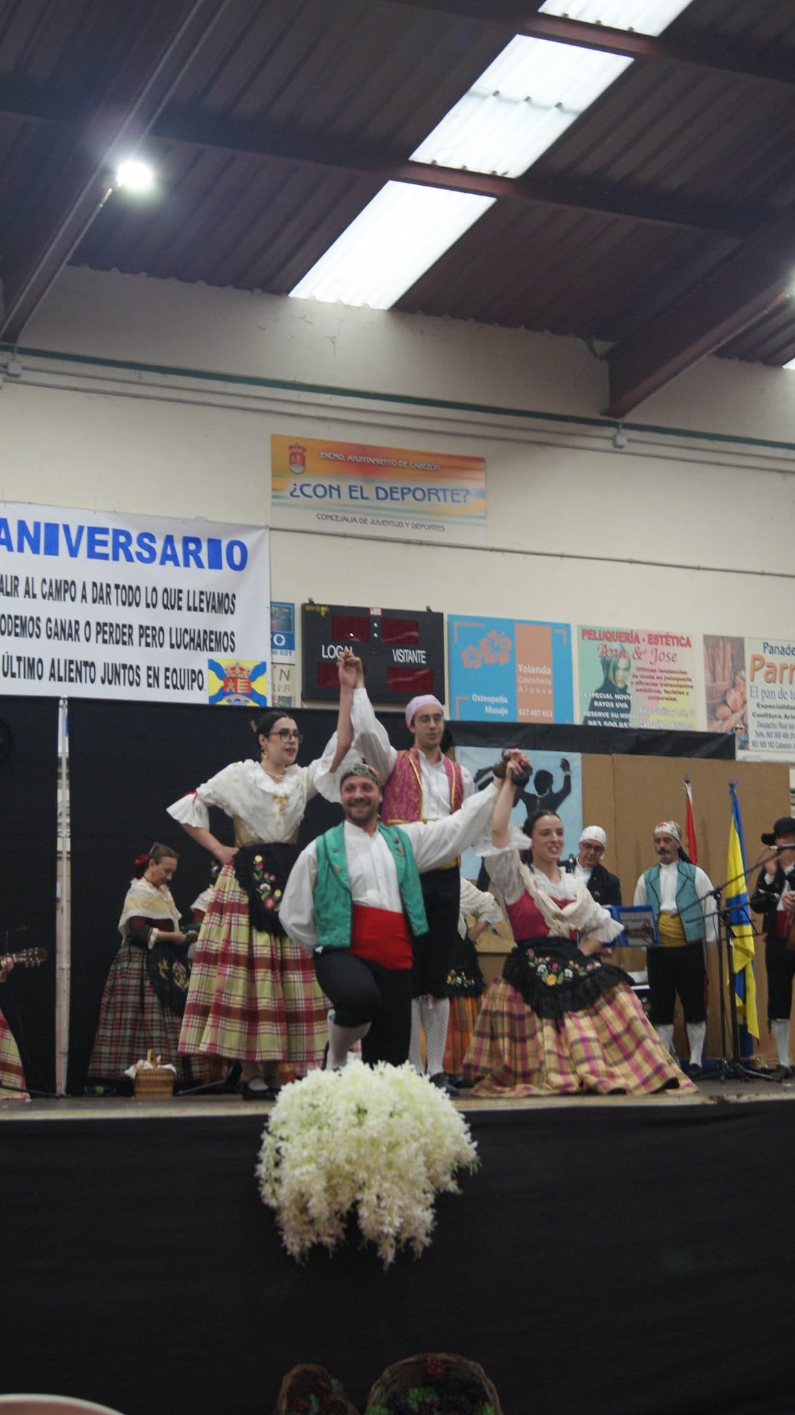 Grupo de Danzas, en Cabezón del PisuergaSC