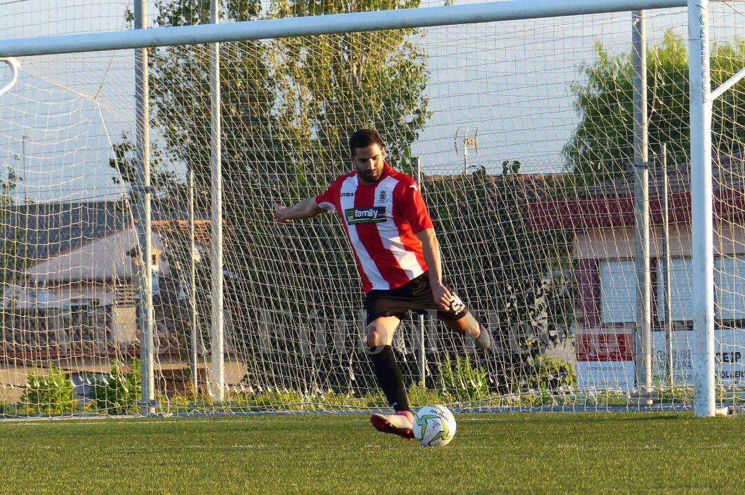 Javier Mallol duante un partido con l&#039;Olleria