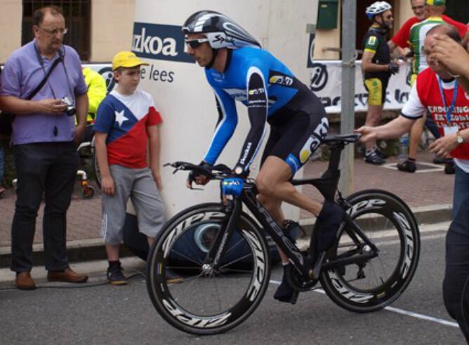 Amador Granados en pleno esfuerzo de la carrera